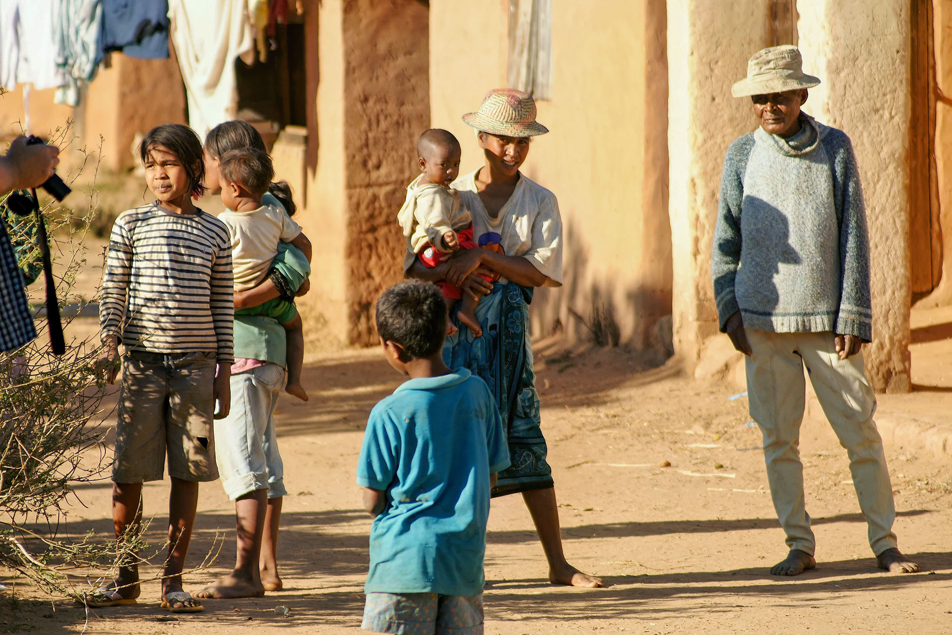 Dorf am Ufer des Itasy-Sees